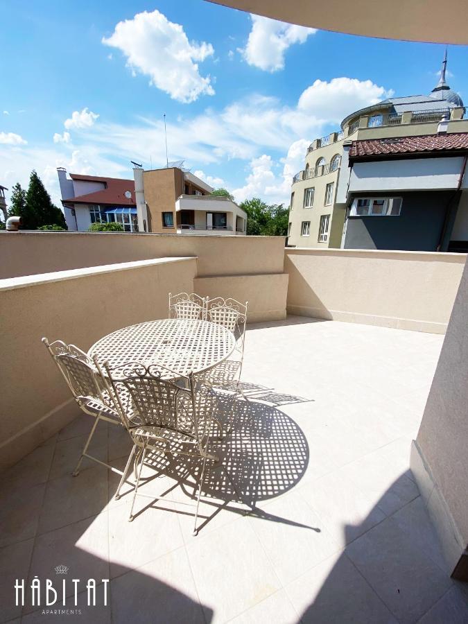 Habitat Central Apartment Русе Екстериор снимка